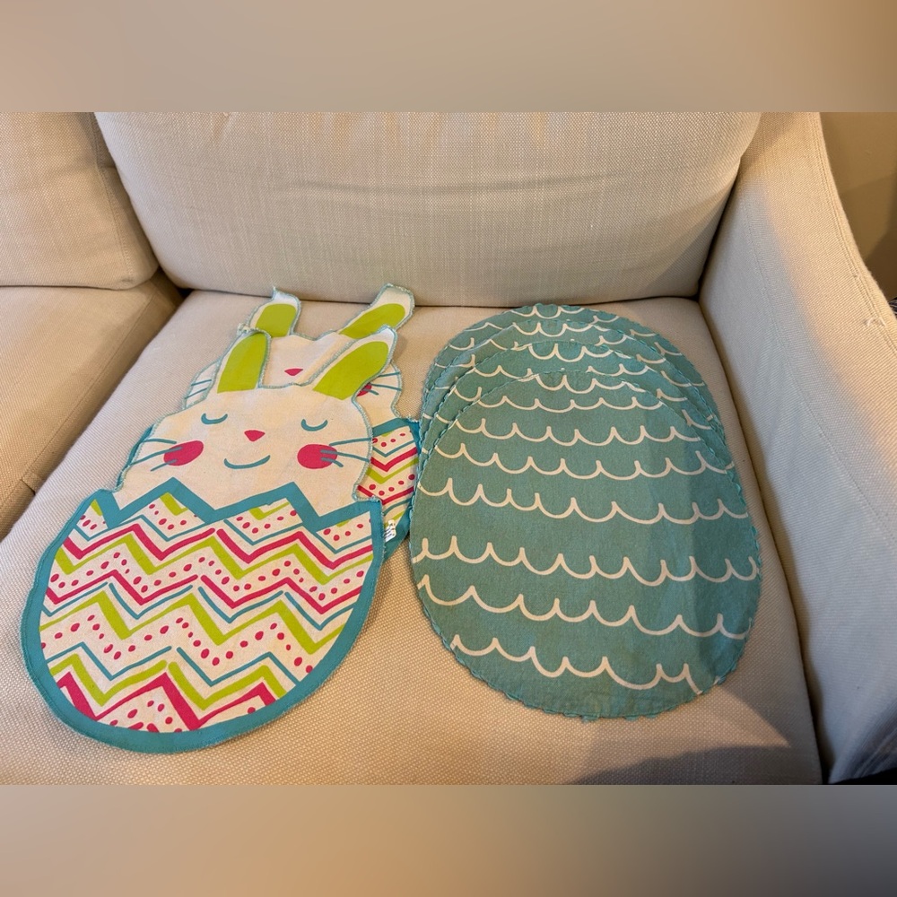 EASTER PLACEMATS, Set 6
